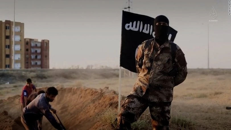 Tζιχαντιστές του ISIS «κατέλαβαν» τη Μόρια – Επιβάλλουν τη σαρία με βία και λοστούς – Οι ΣΥΡΙΖΑΝΕΛ κατάφεραν να στοχοποιήσουν την Ελλάδα!